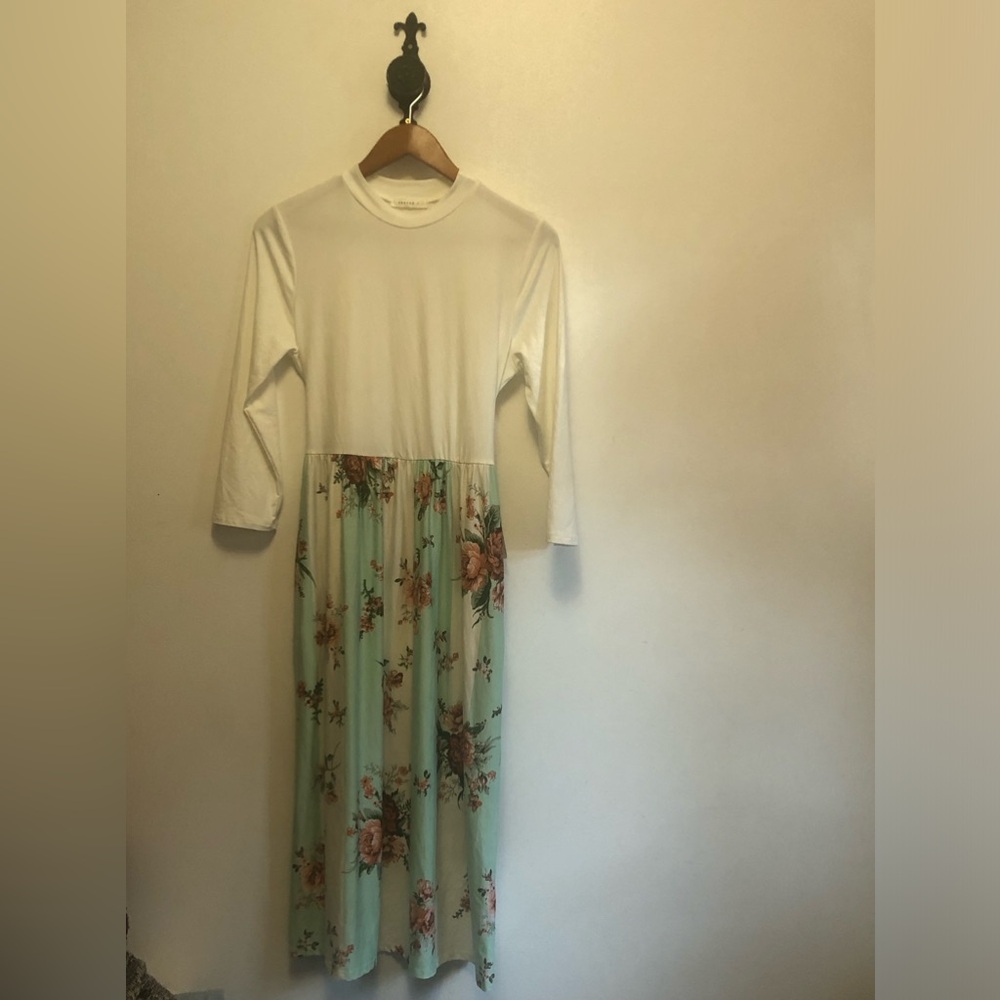 NWT Reborn J dress Size Large